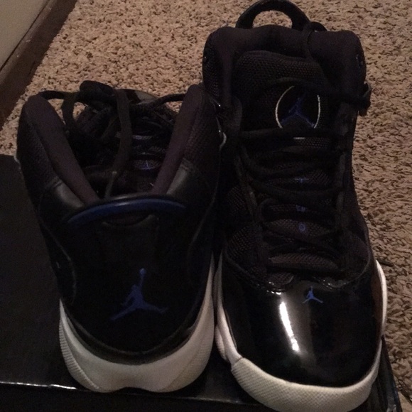 Jordan’s - Picture 3 of 4